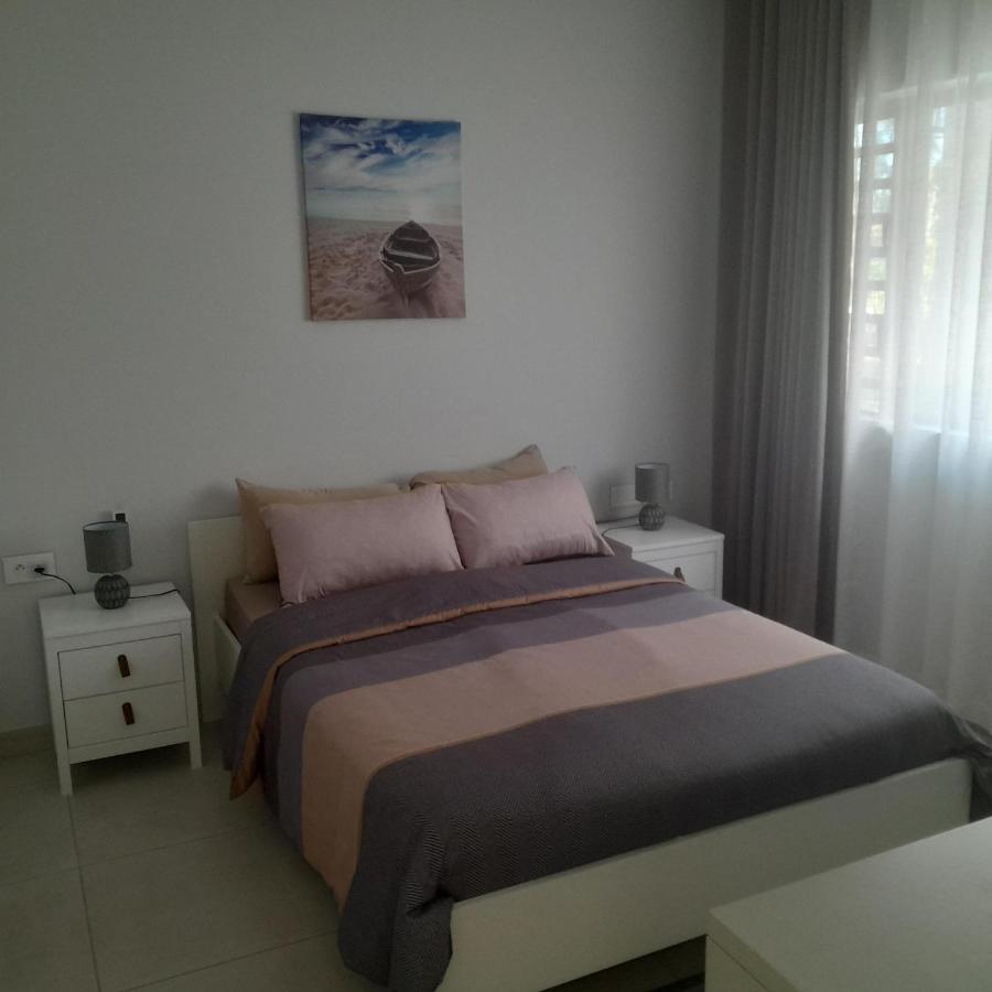Joli Appartement Neuf, Route Cotiere Grand Baie Esterno foto