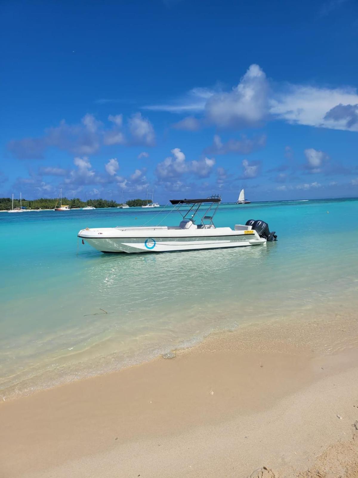 Joli Appartement Neuf, Route Cotiere Grand Baie Esterno foto